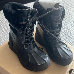 Black Uggs